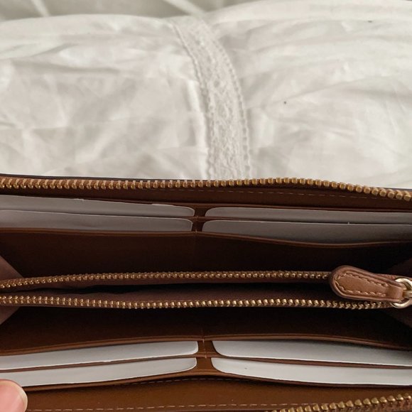 NWOT - Coach Saddle Brown Smooth Leather Wallet - Picture 11 of 14